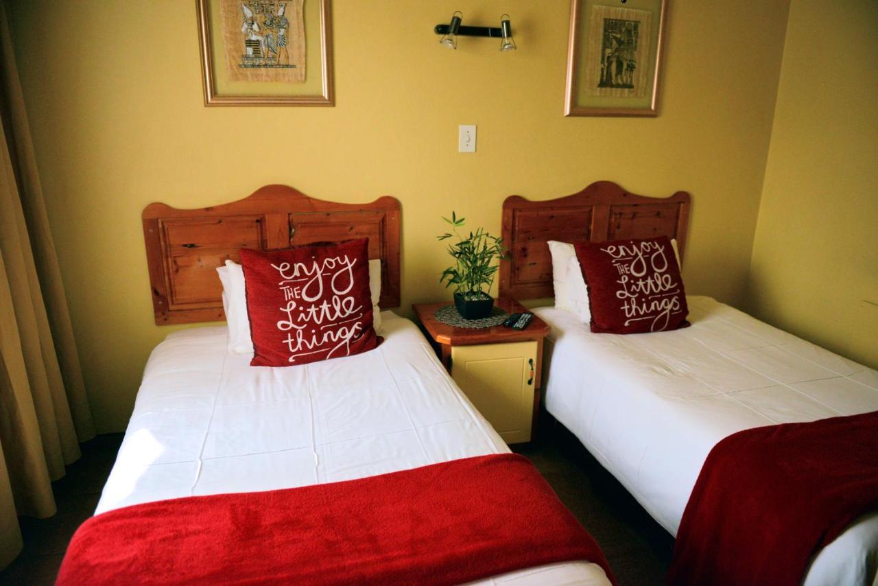 Rita'S Guesthouse Cc Vryheid Exterior foto