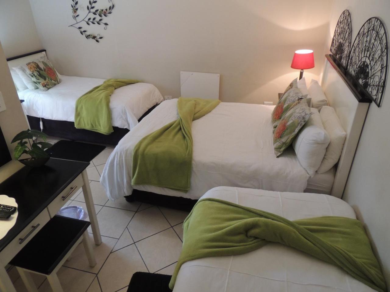 Rita'S Guesthouse Cc Vryheid Exterior foto